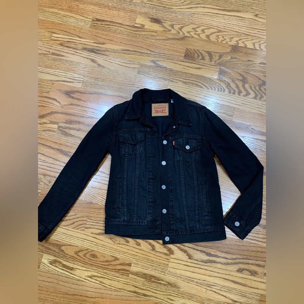 Levi’s jean trucker jean jacket